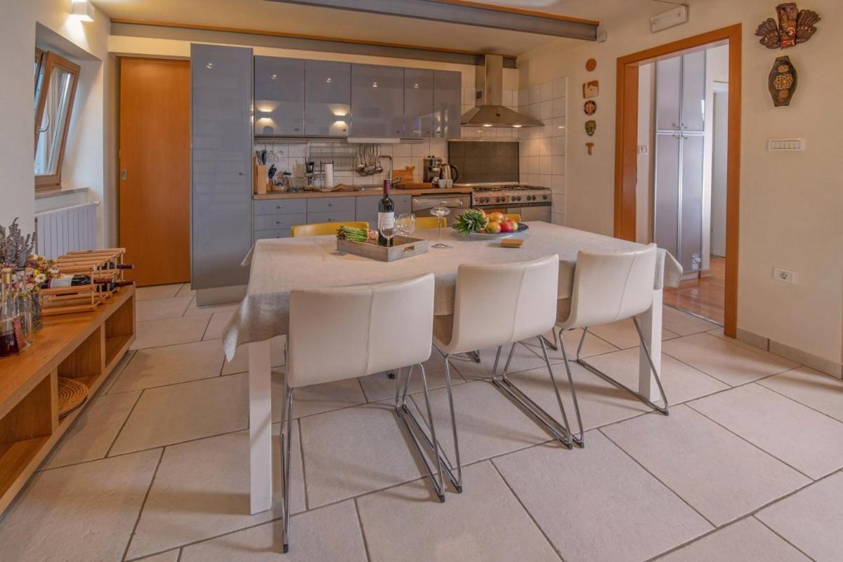 Villa Emili In Medulin - Haus Fuer 4-5 Personen מראה חיצוני תמונה